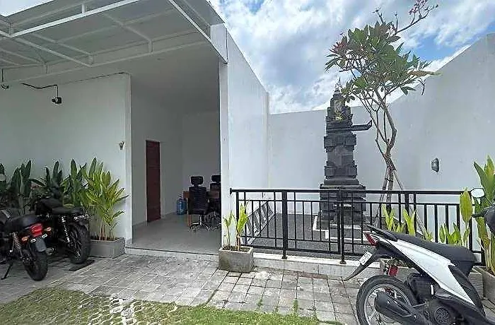 Maisaba Coliving Cempaka Hotel
